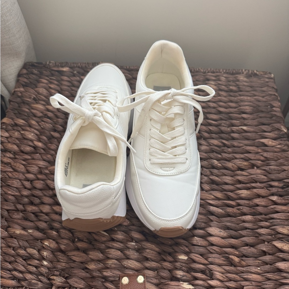 DV by Dolce Vita Athletic Shoes